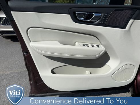 New 2026 Volvo XC60 B5 Ultra w/ Climate Package AWD/4WD image 11