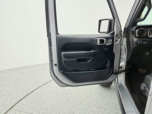 Used 2019 Jeep Wrangler Unlimited Sport AWD/4WD image 27