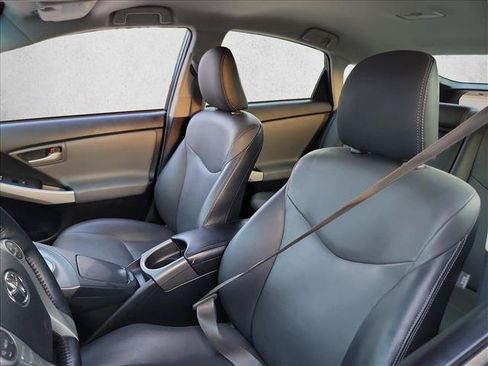 Used 2014 Toyota Prius Four FWD image 10
