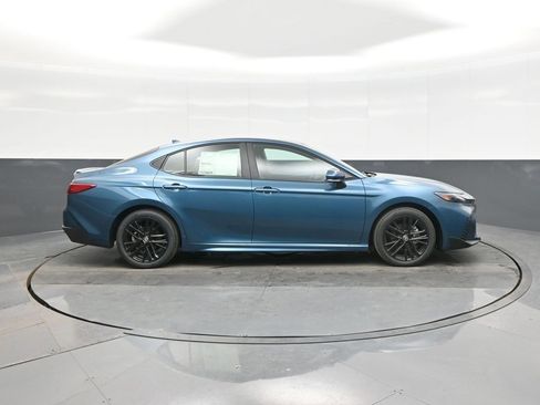 New 2026 Toyota Camry SE image 8