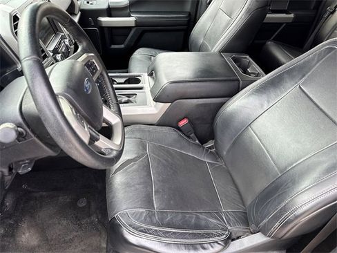 Used 2015 Ford F150 Lariat image 17