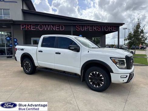 Used 2021 Nissan Titan PRO-4X w/ Pro-4x Convenience Package AWD/4WD image 1