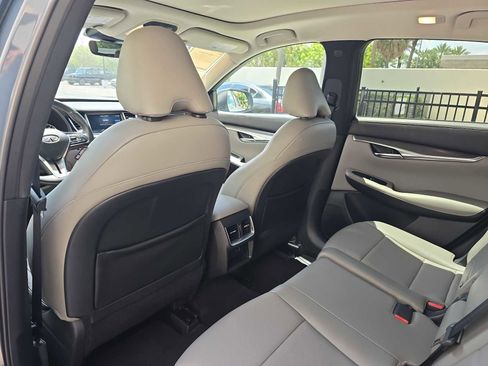Used 2023 INFINITI QX50 Luxe FWD image 9
