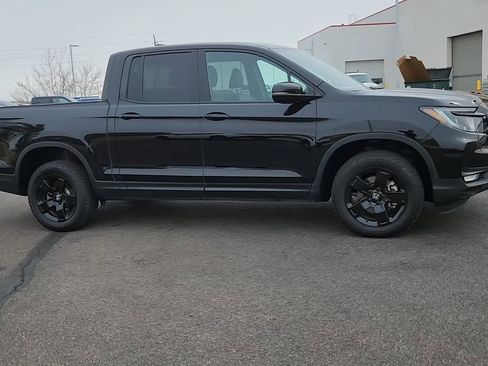 Used 2025 Honda Ridgeline Black Edition image 3