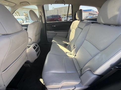 Used 2016 Honda Pilot Touring image 15