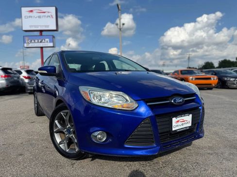 Used 2014 Ford Focus SE w/ Equipment Group 201A FWD image 1