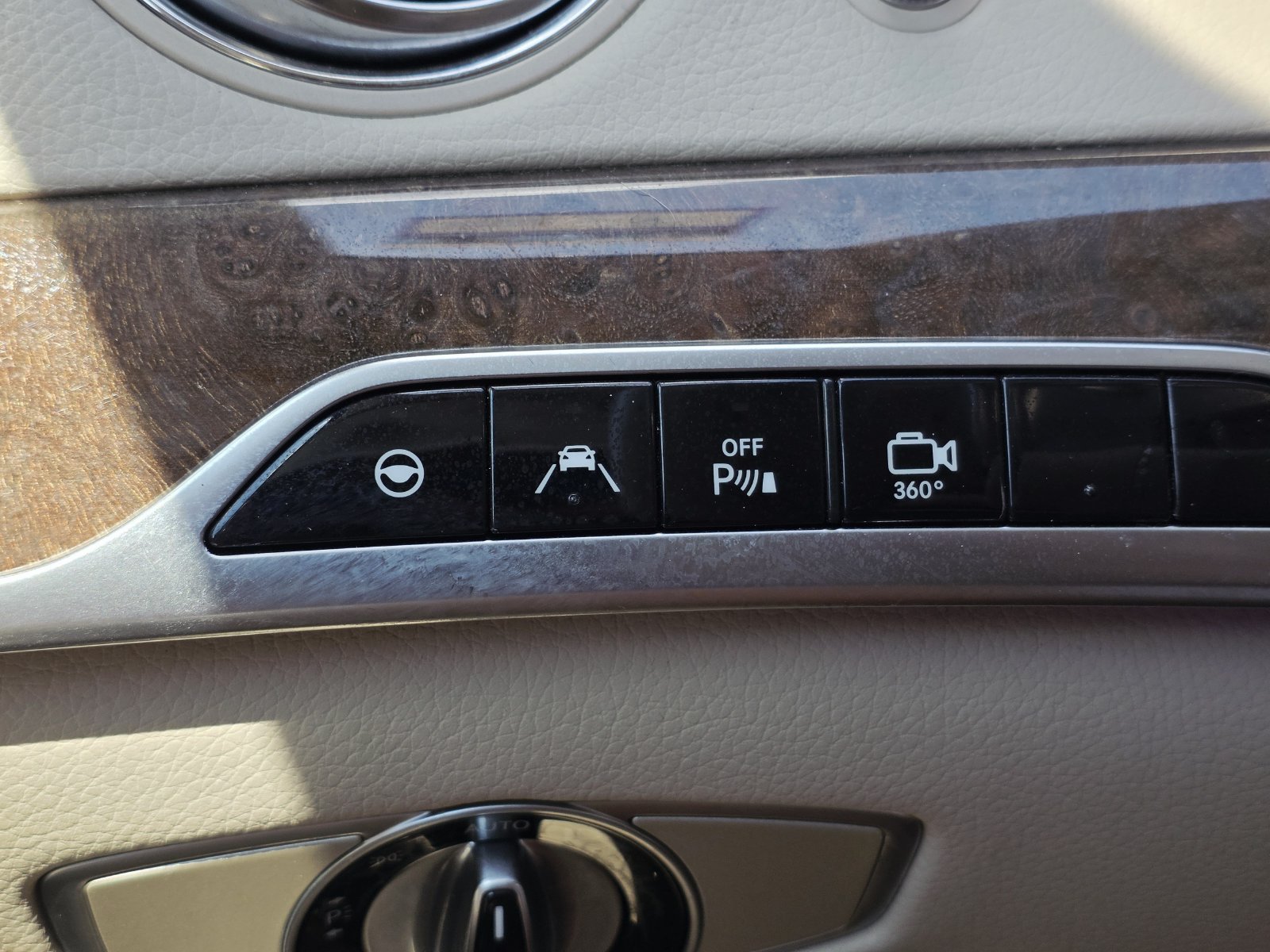 Used 2016 Mercedes-Benz S 550 Sedan image 31