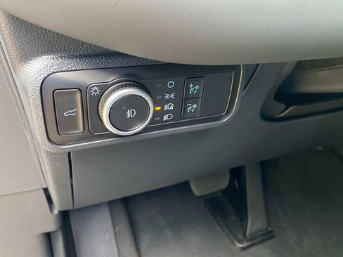 Used 2026 Ford Explorer Active w/ Active Comfort Package AWD/4WD image 16