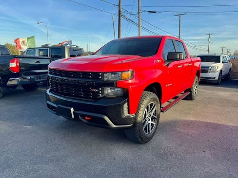 Used 2019 Chevrolet Silverado 1500 Custom Trail Boss w/ Custom Convenience Package image 1