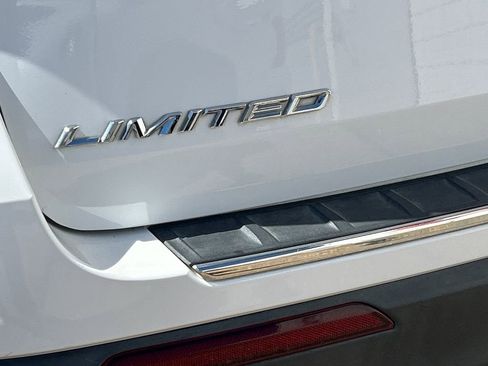 Used 2020 Ford Explorer Limited image 38