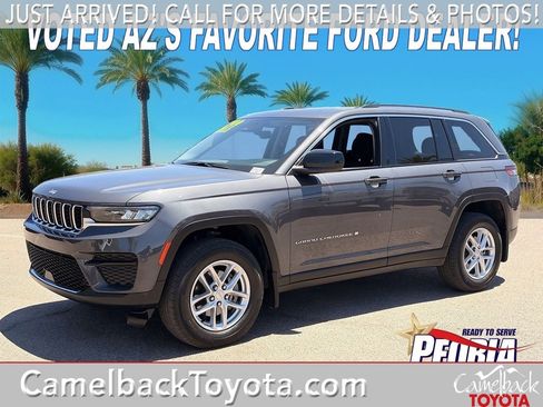 Used 2023 Jeep Grand Cherokee Laredo X RWD image 1