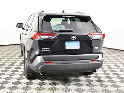 Used 2022 Toyota RAV4 XLE w/ Convenience Package AWD/4WD image 7