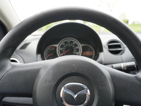Used 2011 MAZDA MAZDA2 Sport image 19
