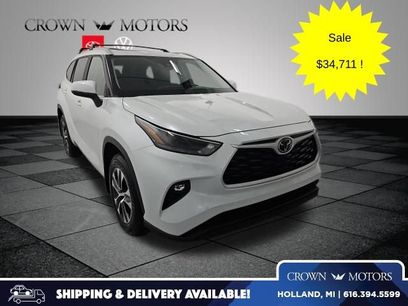 Used 2023 Toyota Highlander XLE