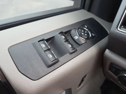 Used 2019 Ford F250 XLT AWD/4WD image 23