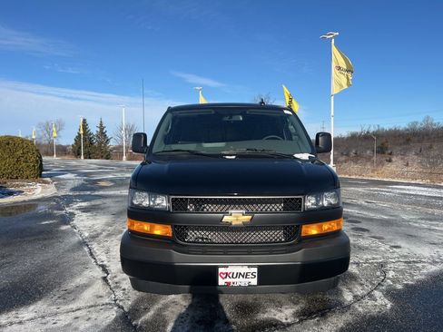 New 2025 Chevrolet Express 3500 w/ Driver Convenience Package image 2
