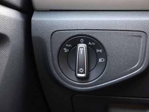 Used 2022 Volkswagen Atlas SE AWD/4WD image 35