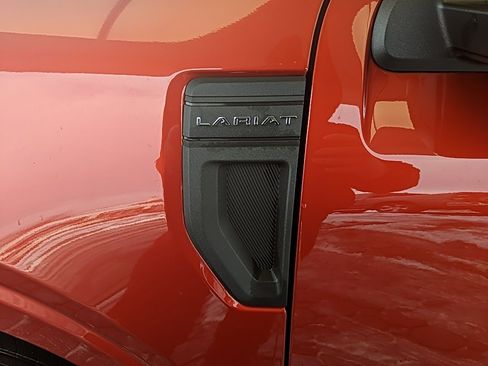 Used 2022 Ford Maverick Lariat w/ Lariat Luxury Package image 13