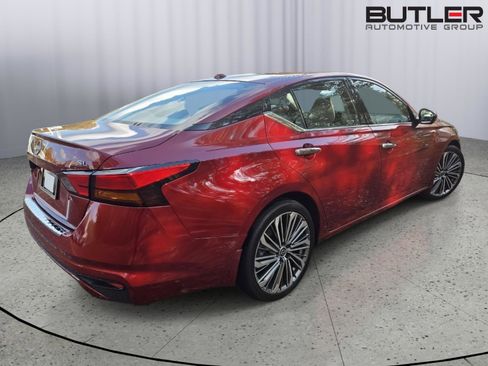 Used 2023 Nissan Altima 2.5 SL image 5