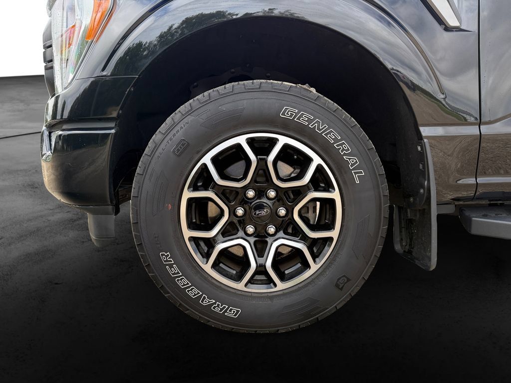 Used 2021 Ford F150 XLT w/ Equipment Group 301A Mid AWD/4WD image 11