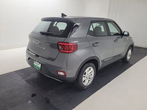 Used 2021 Hyundai Venue SE FWD image 9