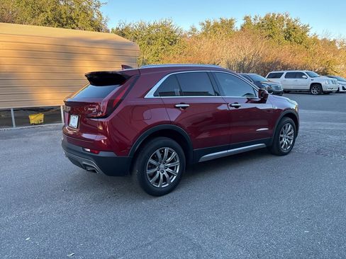 Used 2019 Cadillac XT4 Premium Luxury image 3