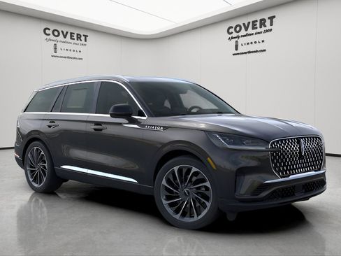 New 2026 Lincoln Aviator Reserve w/ Luxury Package image 7