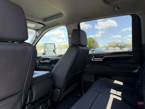 New 2026 Chevrolet Silverado 2500 LT w/ All Star Edition AWD/4WD image 15