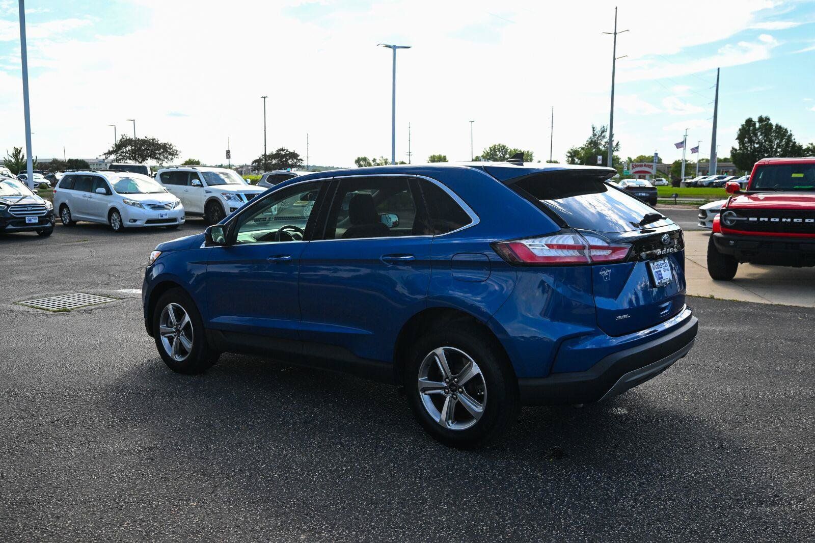 Certified 2024 Ford Edge SEL w/ Convenience Package AWD/4WD image 7