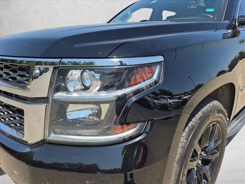 Used 2018 Chevrolet Tahoe LT w/ Luxury Package RWD image 10