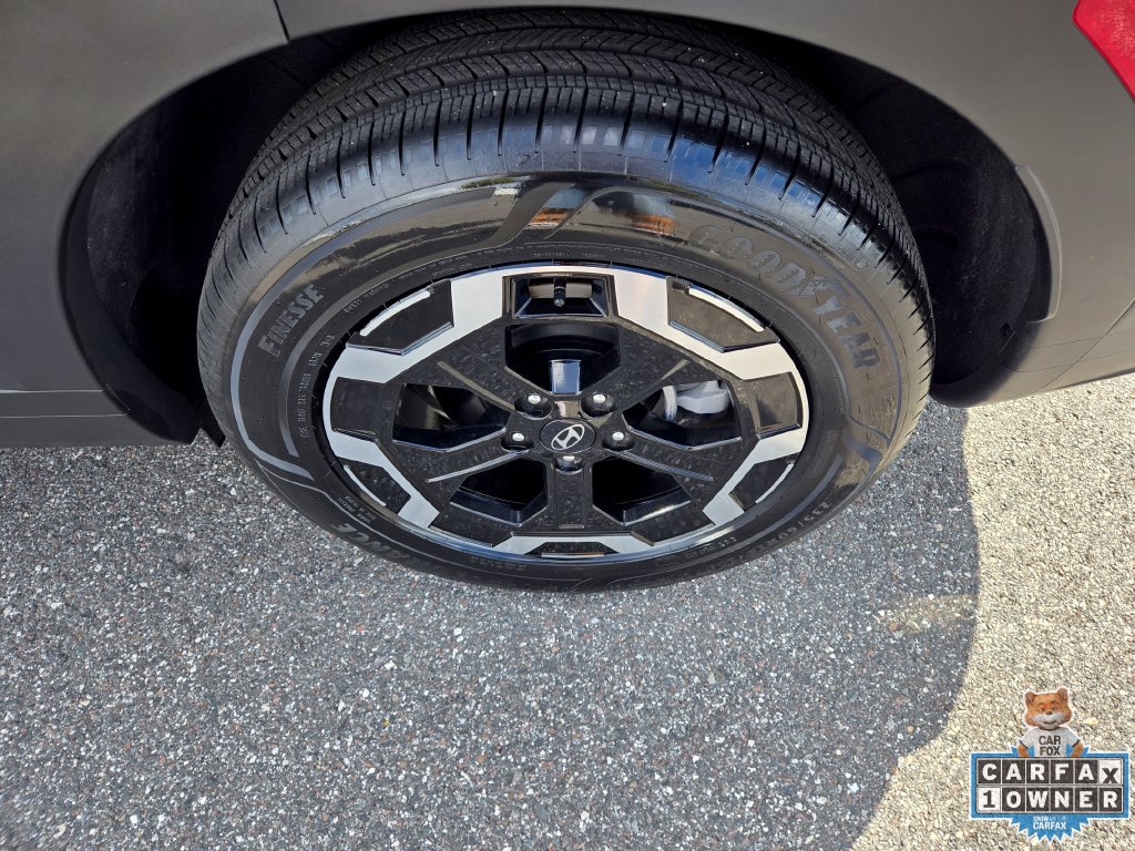 Used 2025 Hyundai Santa Fe SEL FWD image 12