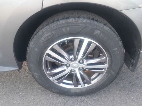 Used 2019 INFINITI QX60 Luxe w/ Essential Package image 21