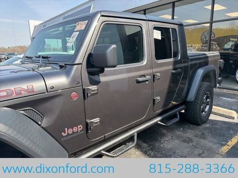 Used 2020 Jeep Gladiator Rubicon image 2