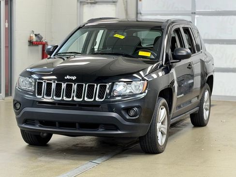 Used 2014 Jeep Compass Sport w/ Power Value Group AWD/4WD image 3