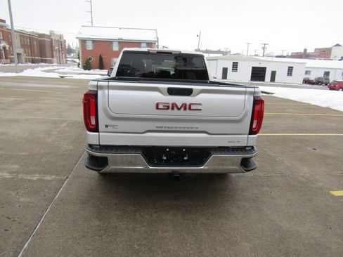 Used 2021 GMC Sierra 1500 SLT image 4