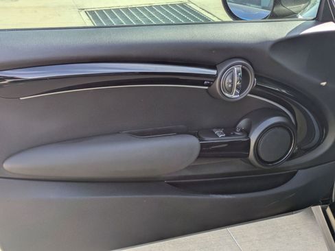 Used 2023 MINI Cooper SE image 11