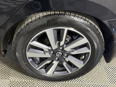 Used 2020 Nissan Versa SV image 8