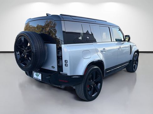 Used 2023 Land Rover Defender 110 X image 5