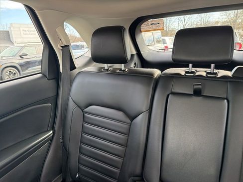 Used 2024 Ford Edge SEL w/ Convenience Package image 13