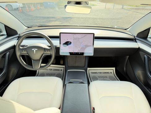 Used 2022 Tesla Model 3 Long Range AWD/4WD image 22