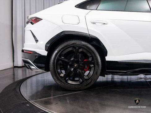 Used 2019 Lamborghini Urus AWD/4WD image 14