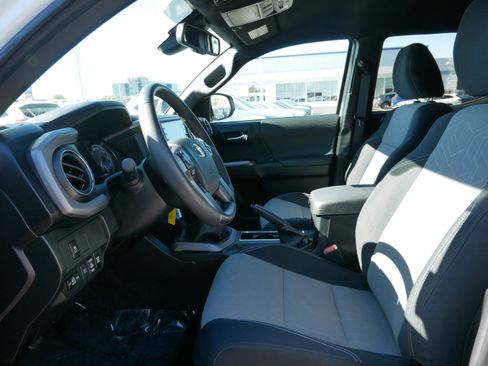 Used 2023 Toyota Tacoma SR image 32