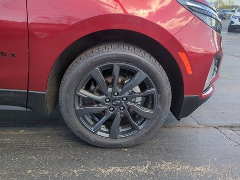 Certified 2024 Chevrolet Equinox RS FWD image 12
