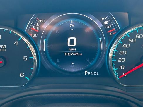 Used 2017 GMC Yukon SLT w/ Premium Edition image 42