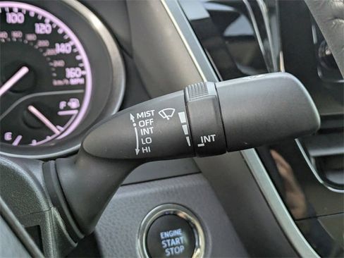 Used 2022 Toyota Camry SE image 26