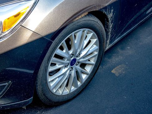 Used 2018 Ford Focus Titanium FWD image 22