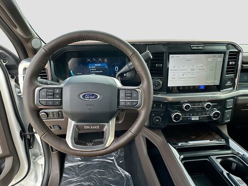New 2026 Ford F350 4x4 Crew Cab DRW Super Duty image 7