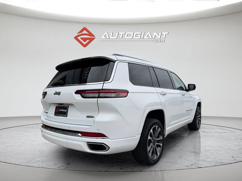 Used 2022 Jeep Grand Cherokee L Overland w/ Luxury Tech Group IV AWD/4WD image 11