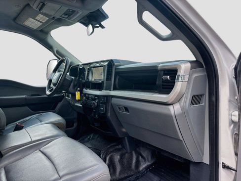 Used 2024 Ford F250 4x4 Crew Cab Super Duty image 23