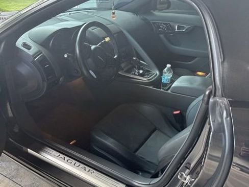 Used 2014 Jaguar F-TYPE Convertible image 6